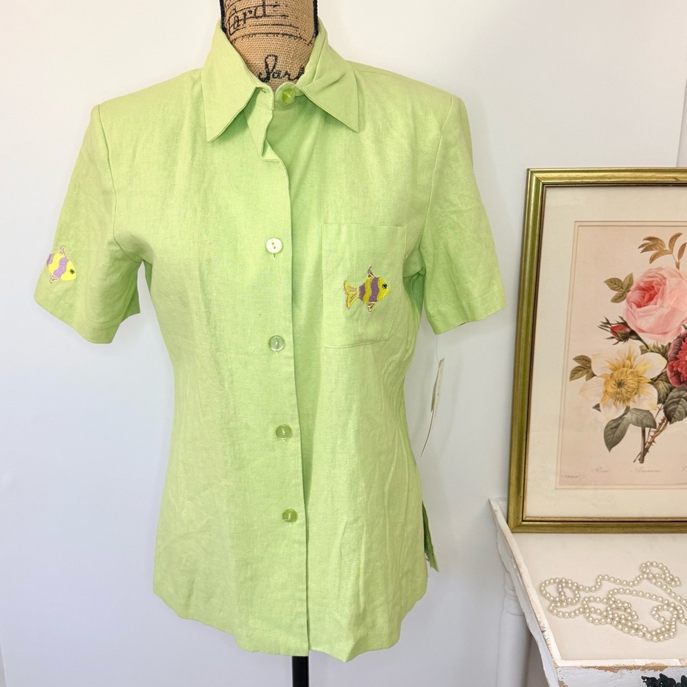 VTG NWT A.K.C. Linen Button Up Top Embroidered Fish Sz S